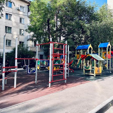 Жк Молодежный В Центре Алматы Ałma Ata Zewnętrze zdjęcie